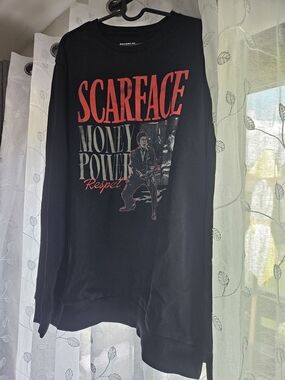 Hybrid Apparel Scarface Money Power Respect Long-Sleeve Tee - Black & Red